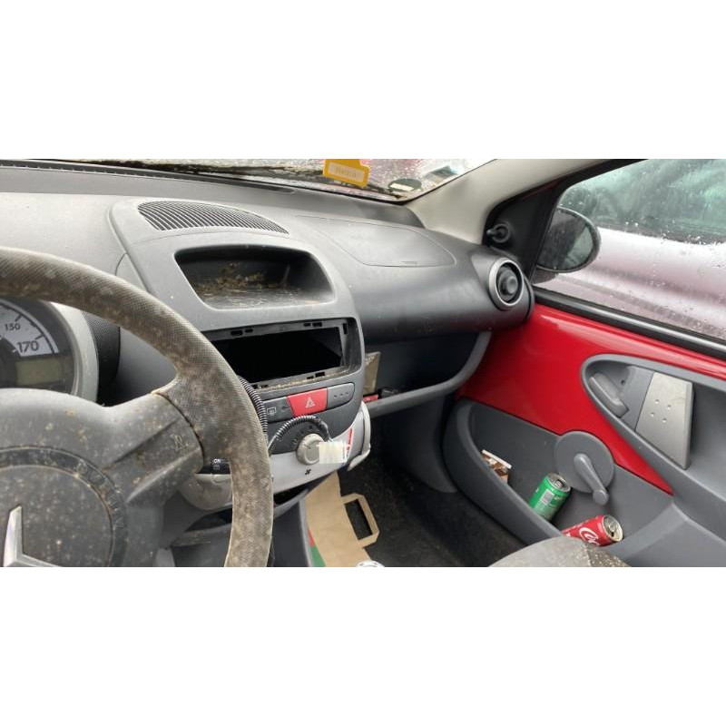 Pare choc arriere CITROEN C1 1 Photo n°11