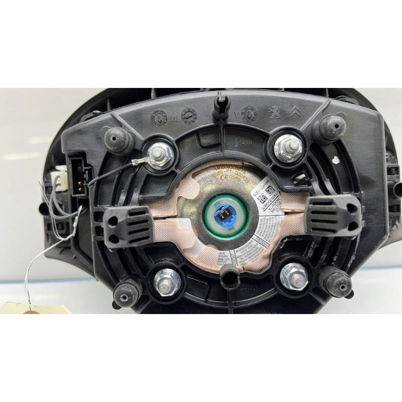 Air bag conducteur PEUGEOT 5008 1 Photo n°4