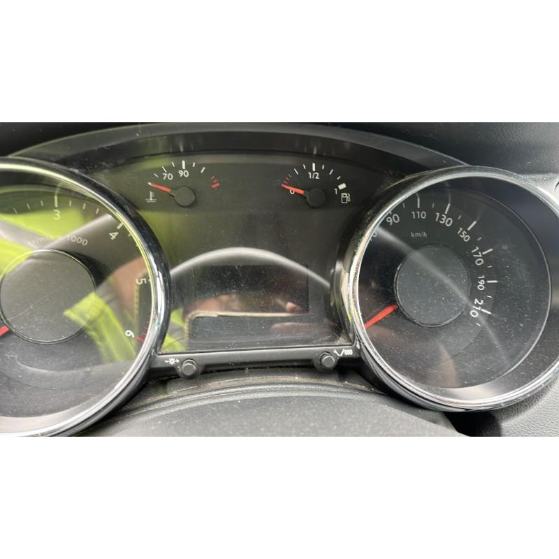 Bouton de warning PEUGEOT 5008 1 Photo n°20