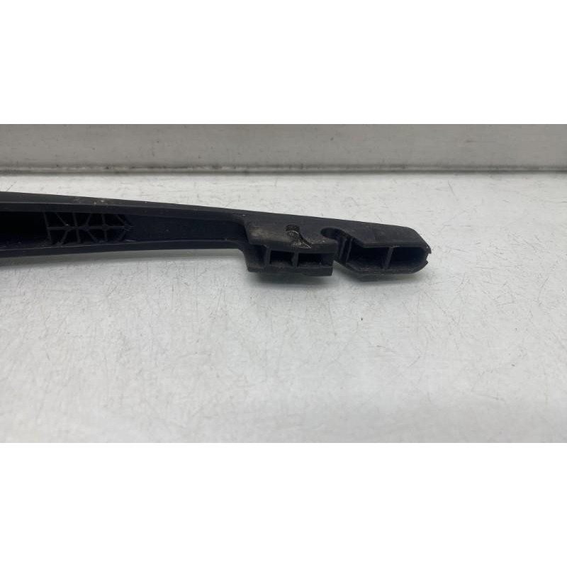 Bras essuie glace arriere SUZUKI SWIFT 4 Photo n°3