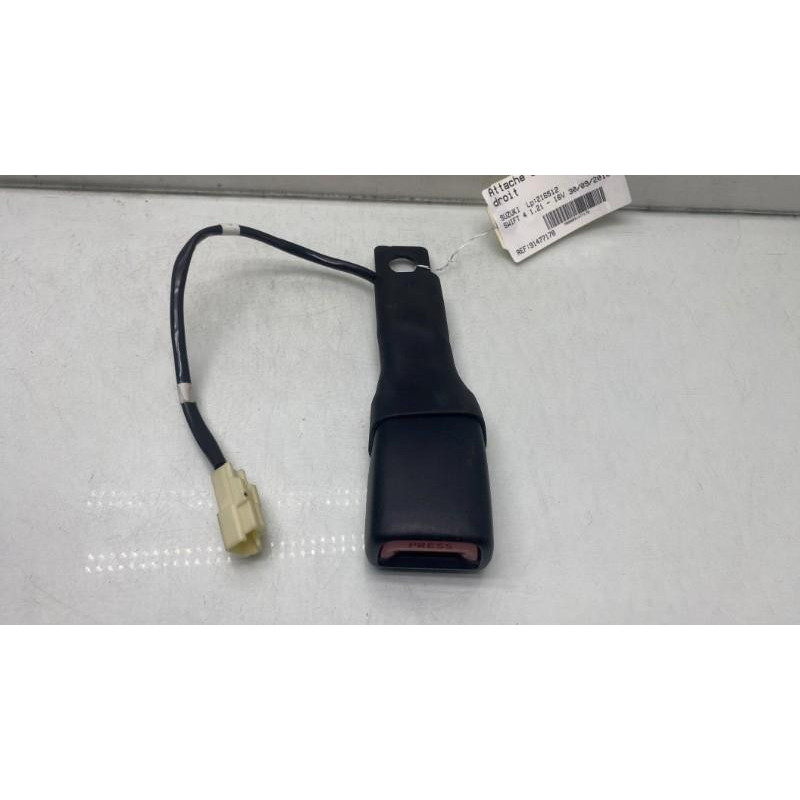 Attache ceinture avant droit SUZUKI SWIFT 4 Photo n°4