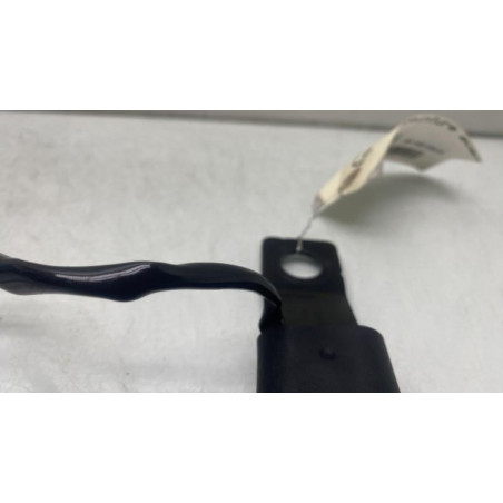 Attache ceinture avant gauche SUZUKI SWIFT 4