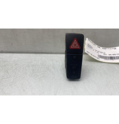 Bouton de warning SUZUKI SWIFT 4 Photo n°1