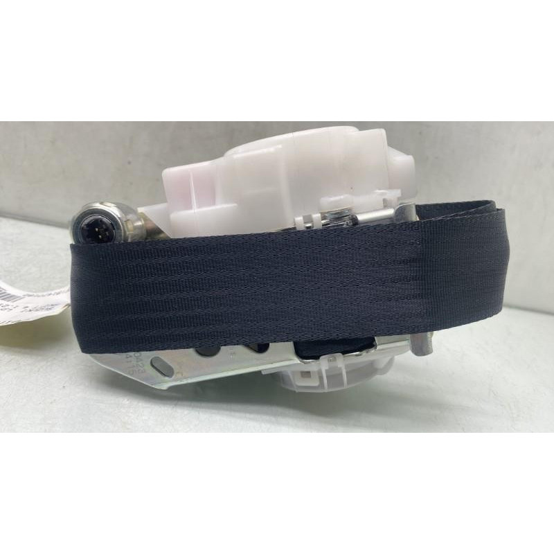 Pretensionneur de ceinture avant droit SUZUKI SWIFT 4 Photo n°4