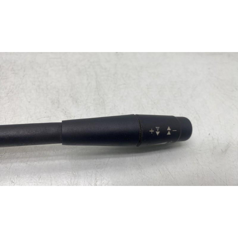 Commande autoradio PEUGEOT 206 Photo n°4