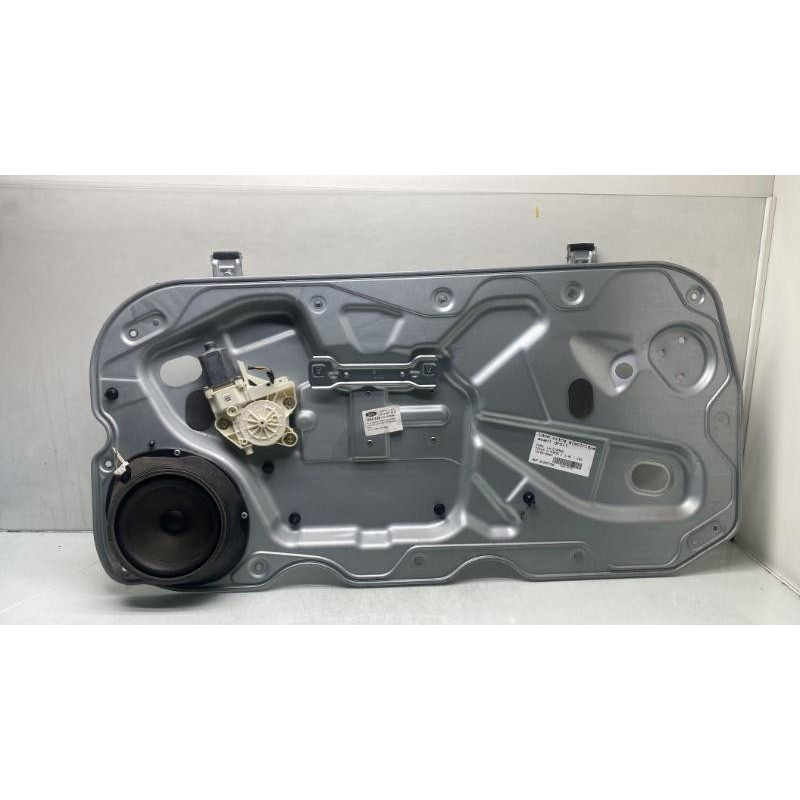 Leve vitre electrique avant droit FORD FOCUS 2 Photo n°7