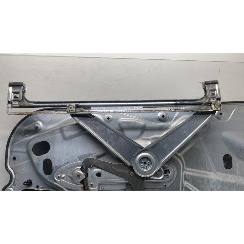 Leve vitre electrique avant gauche FORD FOCUS 2 Photo n°6