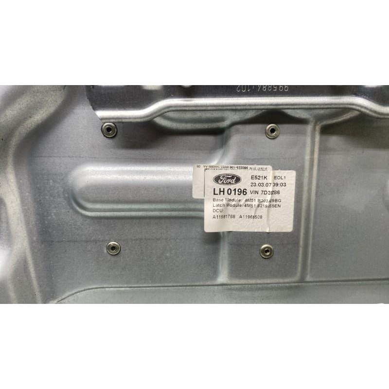 Leve vitre electrique avant gauche FORD FOCUS 2 Photo n°7