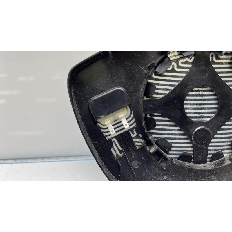Glace retroviseur droit CITROEN C4 CACTUS Photo n°3