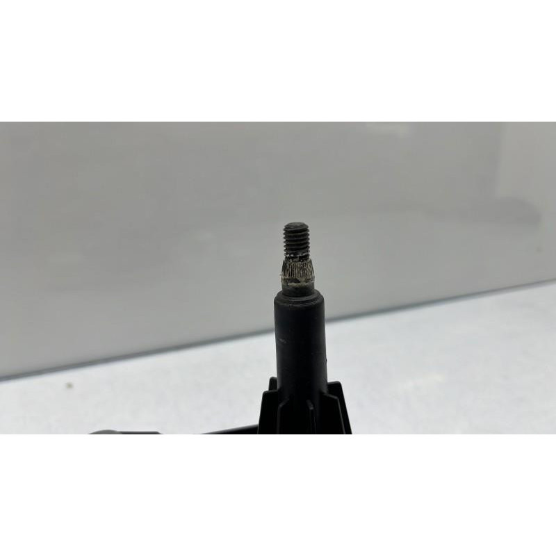Moteur essuie glace arriere NISSAN JUKE 1 Photo n°3
