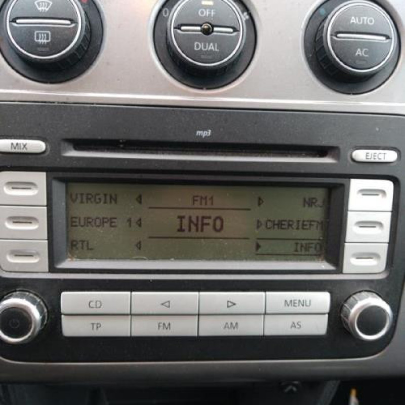 Camera de recul VOLKSWAGEN TOURAN 1 Photo n°12