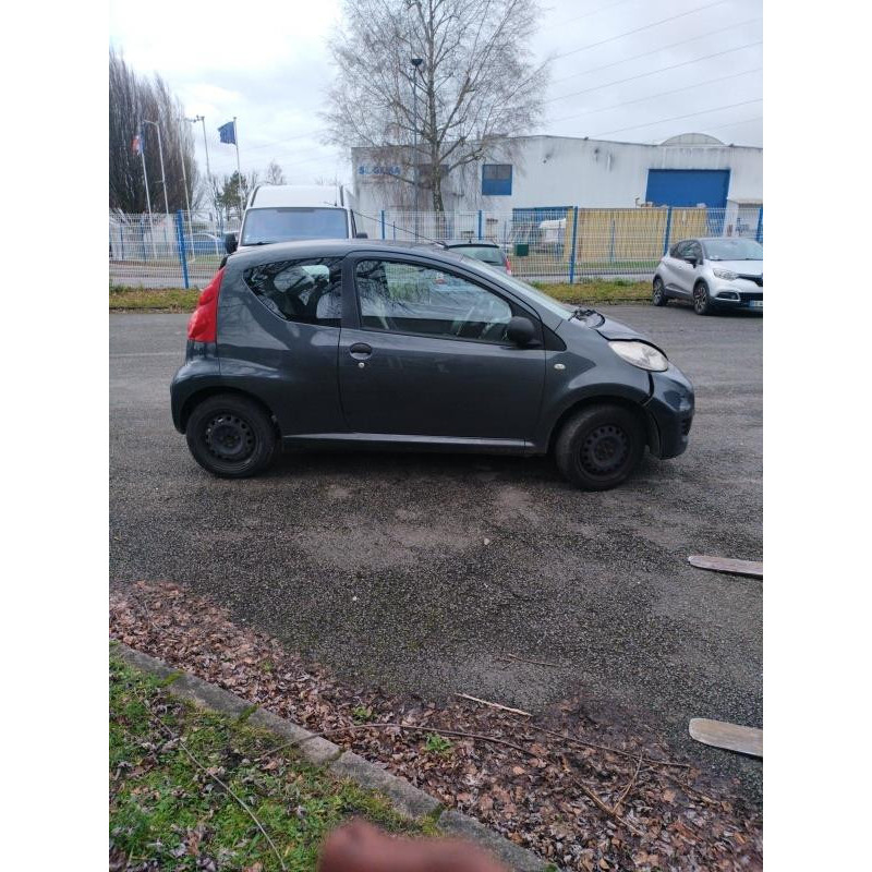 Serrure avant gauche PEUGEOT 107 Photo n°9