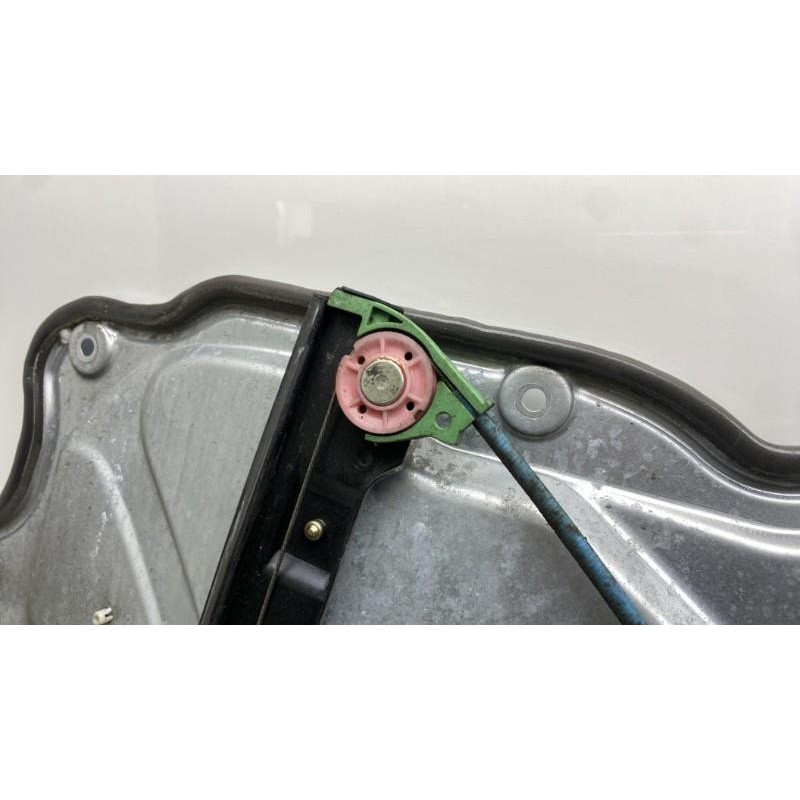 Leve vitre electrique avant gauche FIAT STILO Photo n°1