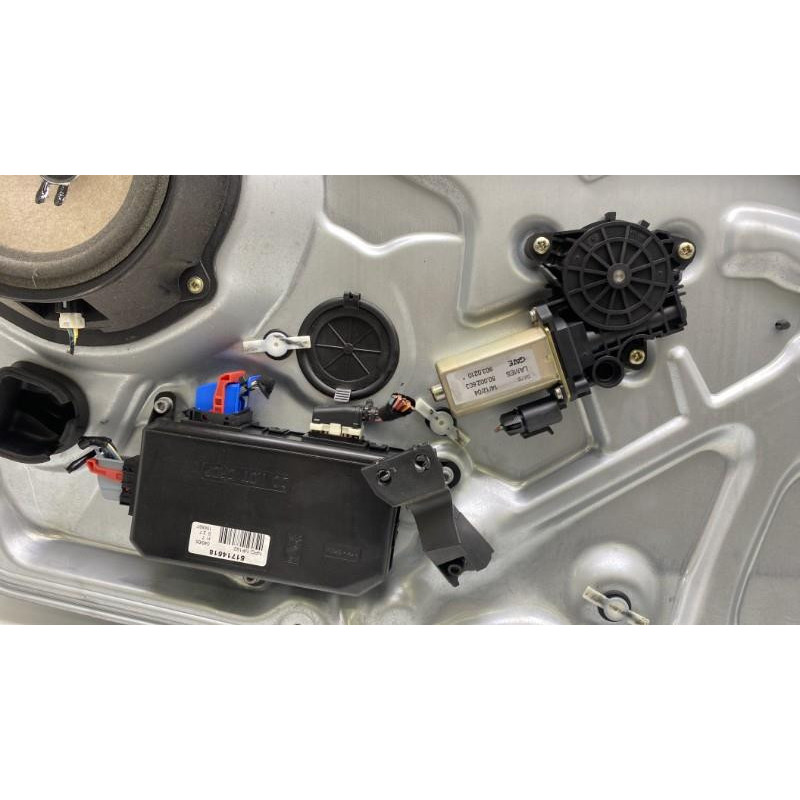 Leve vitre electrique avant gauche FIAT STILO Photo n°6