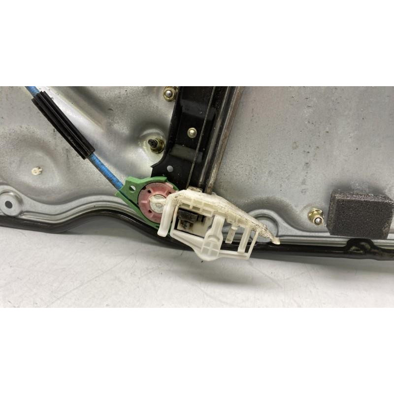 Leve vitre electrique avant gauche FIAT STILO Photo n°7