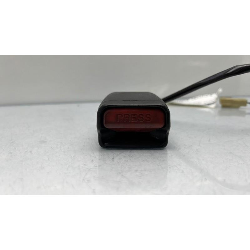 Attache ceinture avant droit SUZUKI CELERIO Photo n°5