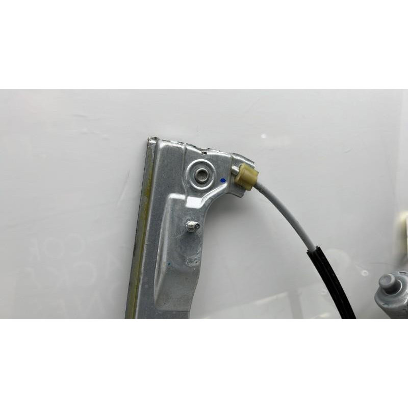 Leve vitre electrique avant droit CITROEN C4 CACTUS Photo n°8