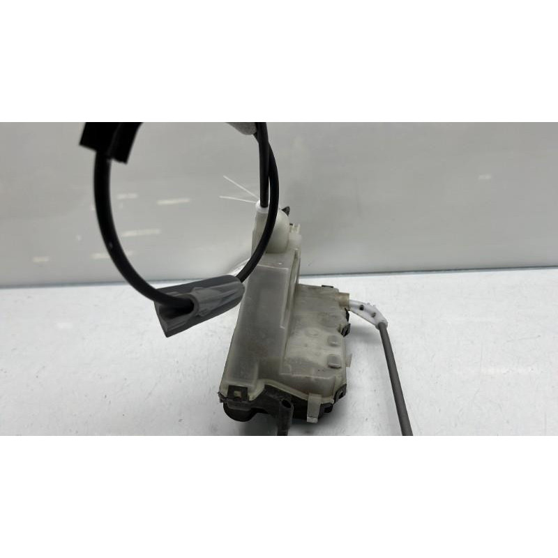 Serrure avant droit CITROEN C4 CACTUS Photo n°4