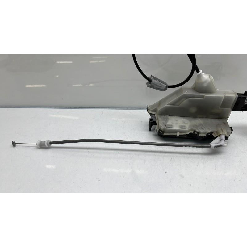 Serrure avant droit CITROEN C4 CACTUS Photo n°9