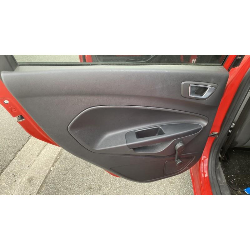 Air bag conducteur FORD FIESTA 6 Photo n°9