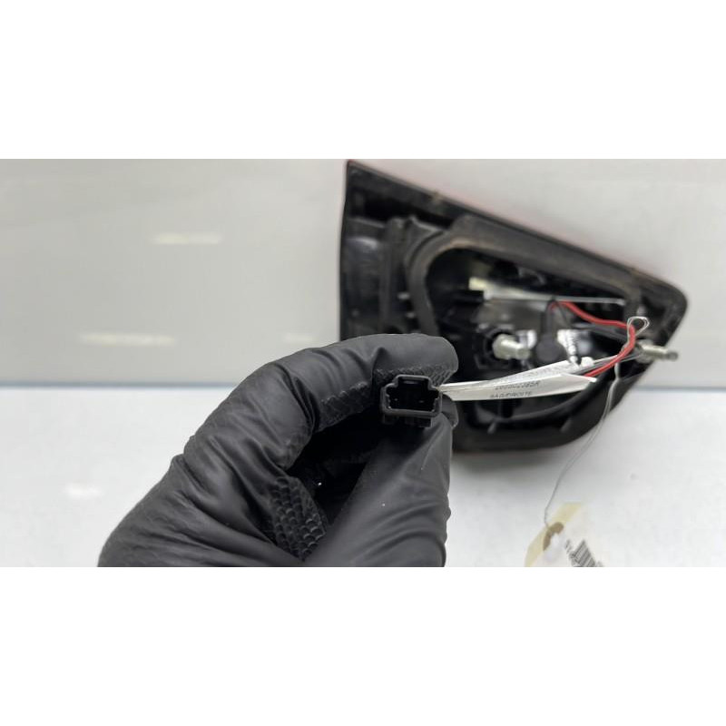 Feu arriere secondaire droit (feux) RENAULT CLIO 4 Photo n°4