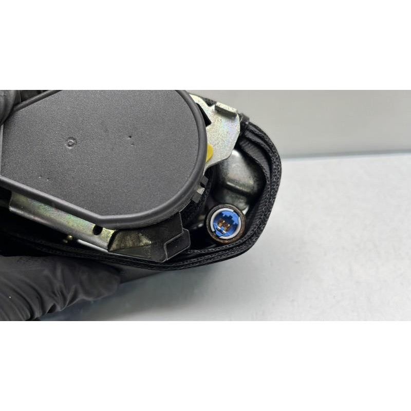 Pretensionneur de ceinture avant droit RENAULT CLIO 4 Photo n°3