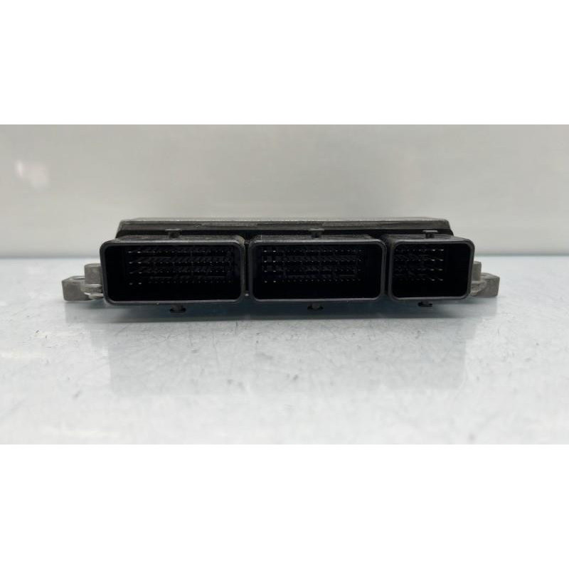 Calculateur moteur RENAULT CLIO 4 Photo n°1