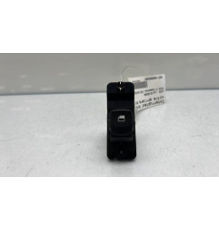 Interrupteur de leve vitre arriere droit KIA RIO 4