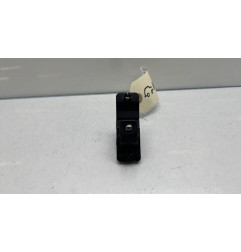 Interrupteur de leve vitre arriere gauche KIA RIO 4 Photo n°1