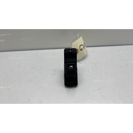 Interrupteur de leve vitre arriere gauche KIA RIO 4 Photo n°1
