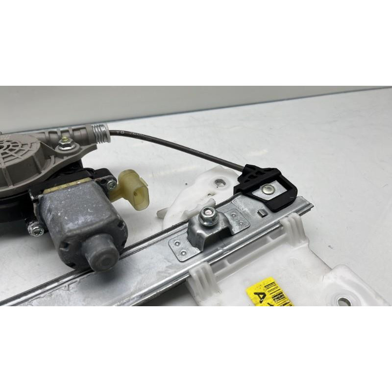 Leve vitre electrique arriere droit KIA RIO 4 Photo n°3