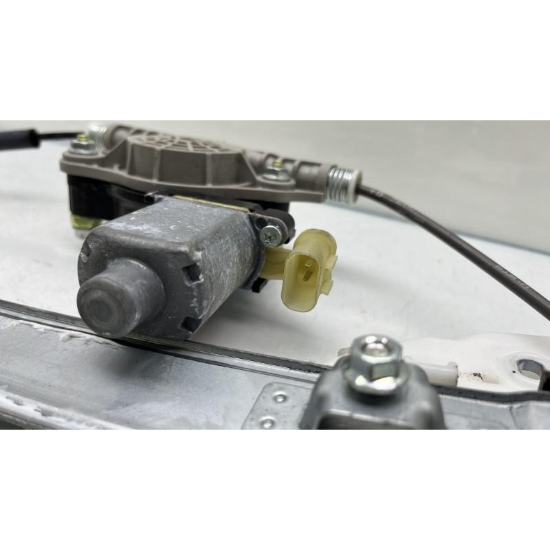 Leve vitre electrique arriere droit KIA RIO 4 Photo n°5