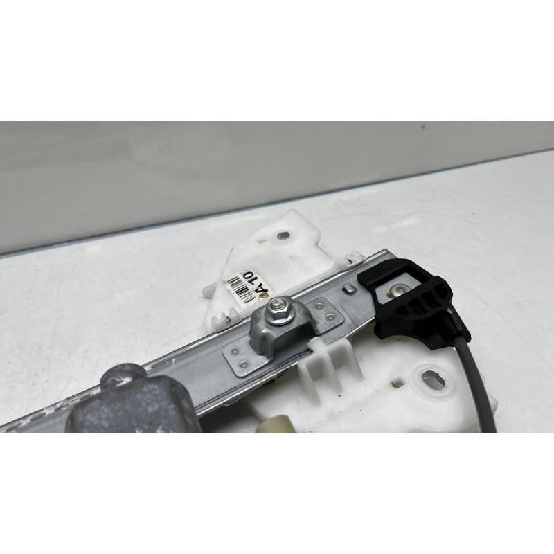 Leve vitre electrique arriere gauche KIA RIO 4 Photo n°7