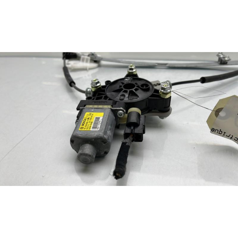 Leve vitre electrique avant droit KIA RIO 4 Photo n°4