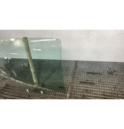 Vitre arriere droit PEUGEOT 207