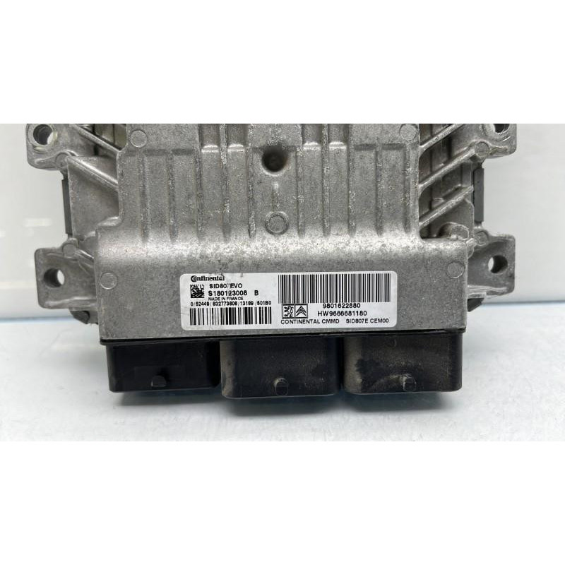 Calculateur moteur PEUGEOT 2008 1 Photo n°1