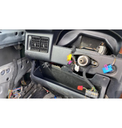 Vitre avant droit AUDI CABRIOLET