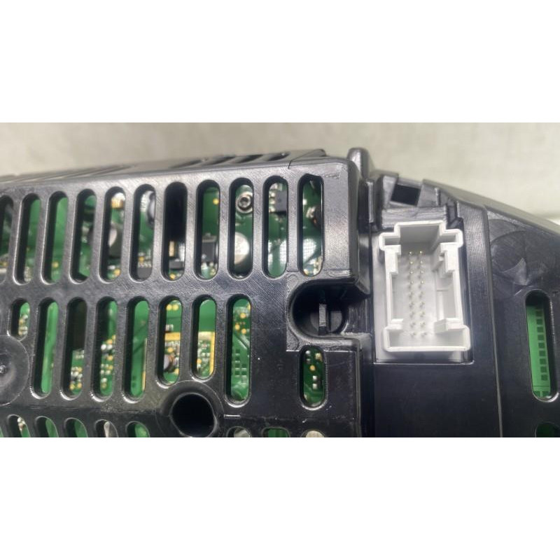Compteur MERCEDES CLASSE C 204 Photo n°3