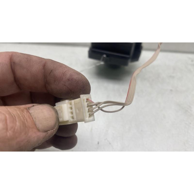 Commande GPS MERCEDES CLASSE C 204 Photo n°3