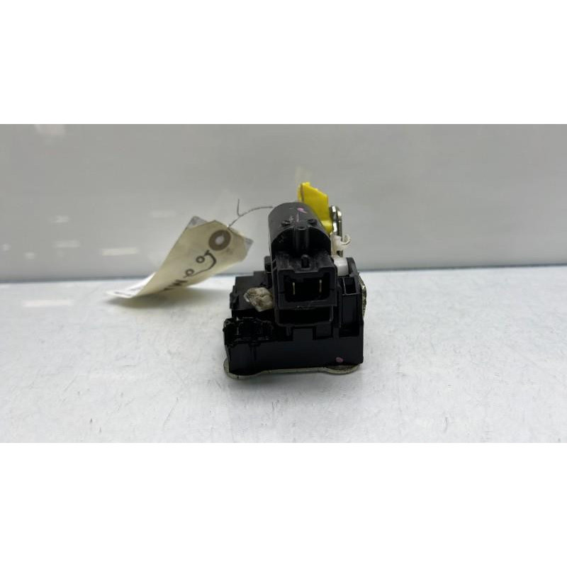 Serrure arriere droit DACIA DUSTER 1 Photo n°3