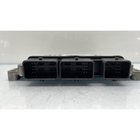 Calculateur moteur DACIA SANDERO 1