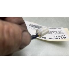 Attache ceinture avant droit TOYOTA YARIS 3