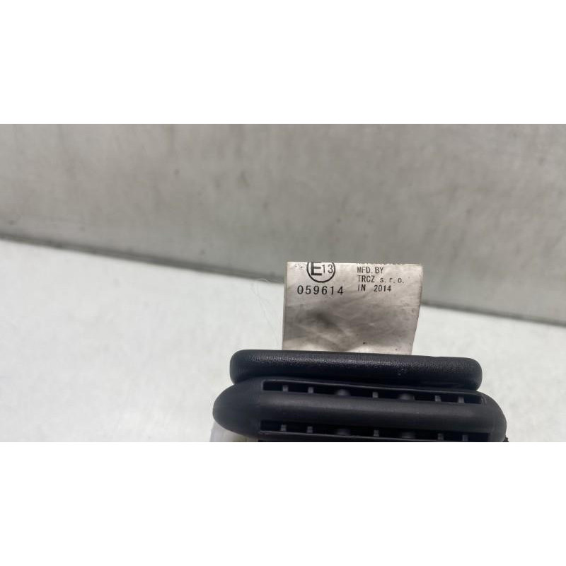 Ceinture arriere droit TOYOTA YARIS 3 Photo n°5