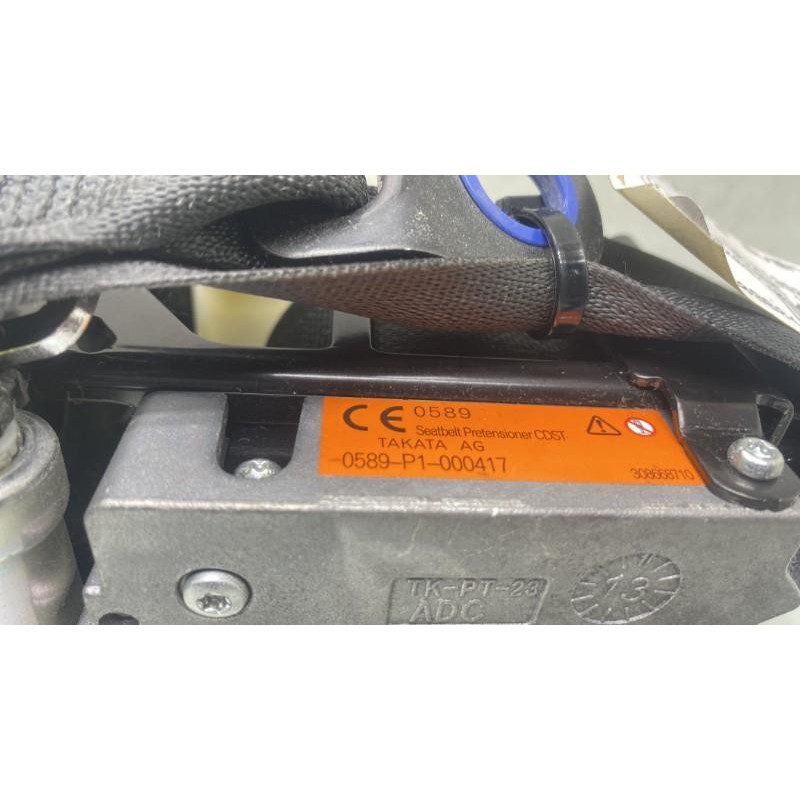 Pretensionneur de ceinture avant gauche TOYOTA YARIS 3 Photo n°4