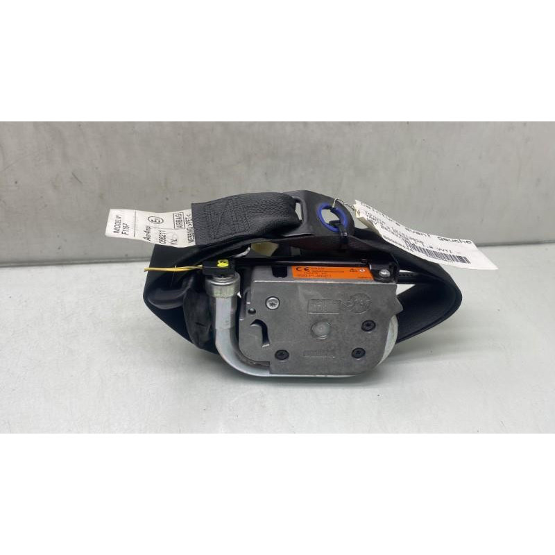 Pretensionneur de ceinture avant gauche TOYOTA YARIS 3 Photo n°7