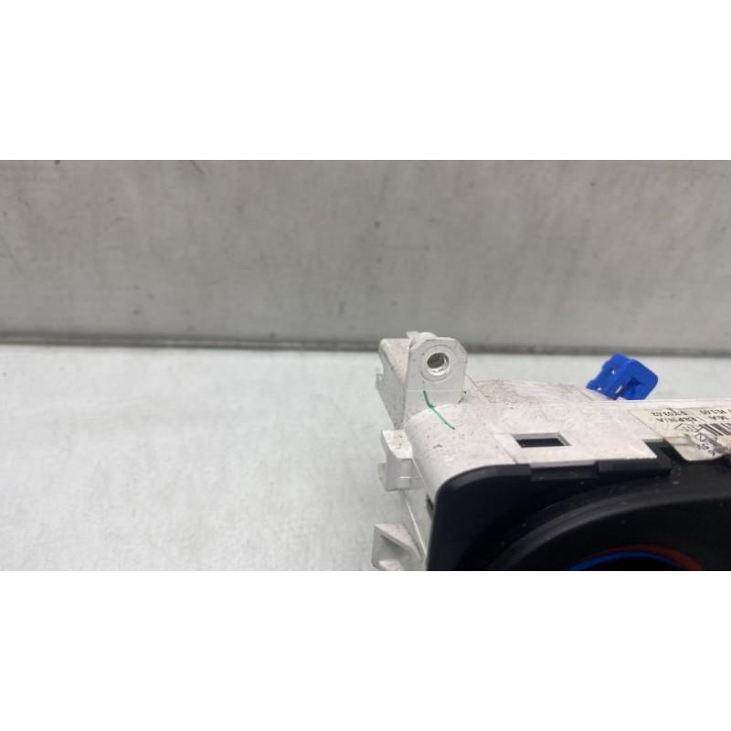 Commande chauffage RENAULT CLIO 4 Photo n°1