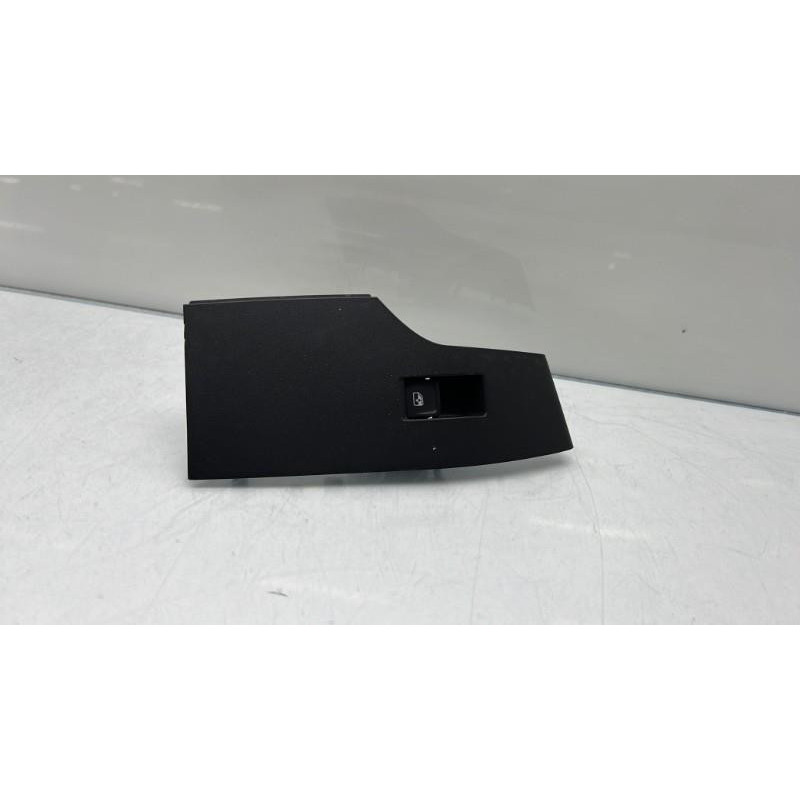 Interrupteur de leve vitre arriere droit SEAT IBIZA 5 Photo n°4