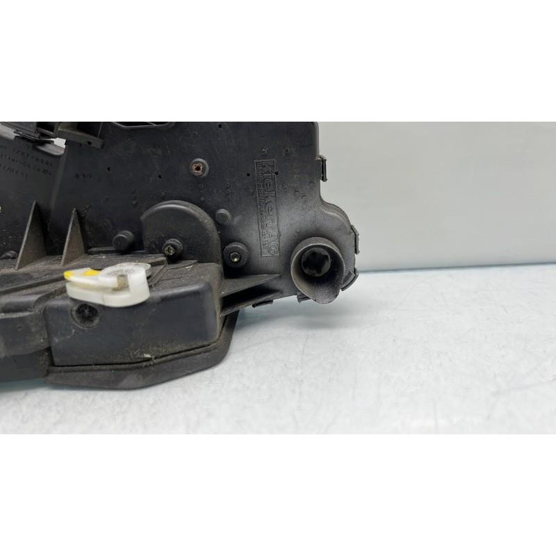 Serrure avant gauche BMW SERIE 3 E46 Photo n°5