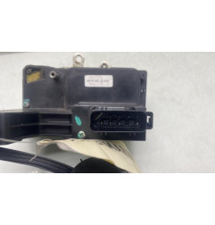 Serrure avant gauche FORD FIESTA 5