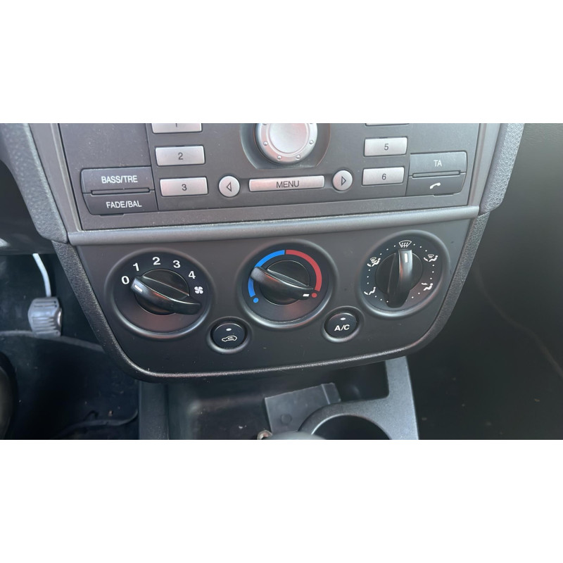 Serrure avant gauche FORD FIESTA 5 Photo n°16